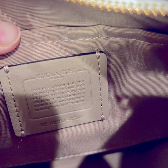 New Coach shoulder cross body bag, leather, removable strap, milky white - Picture 10 of 12